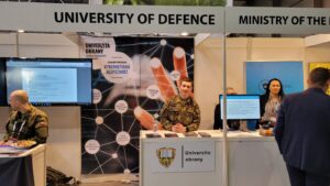 Přečtete si více ze článku Univerzita obrany na výstavě FFE přispívá k naší budoucí bezpečnosti