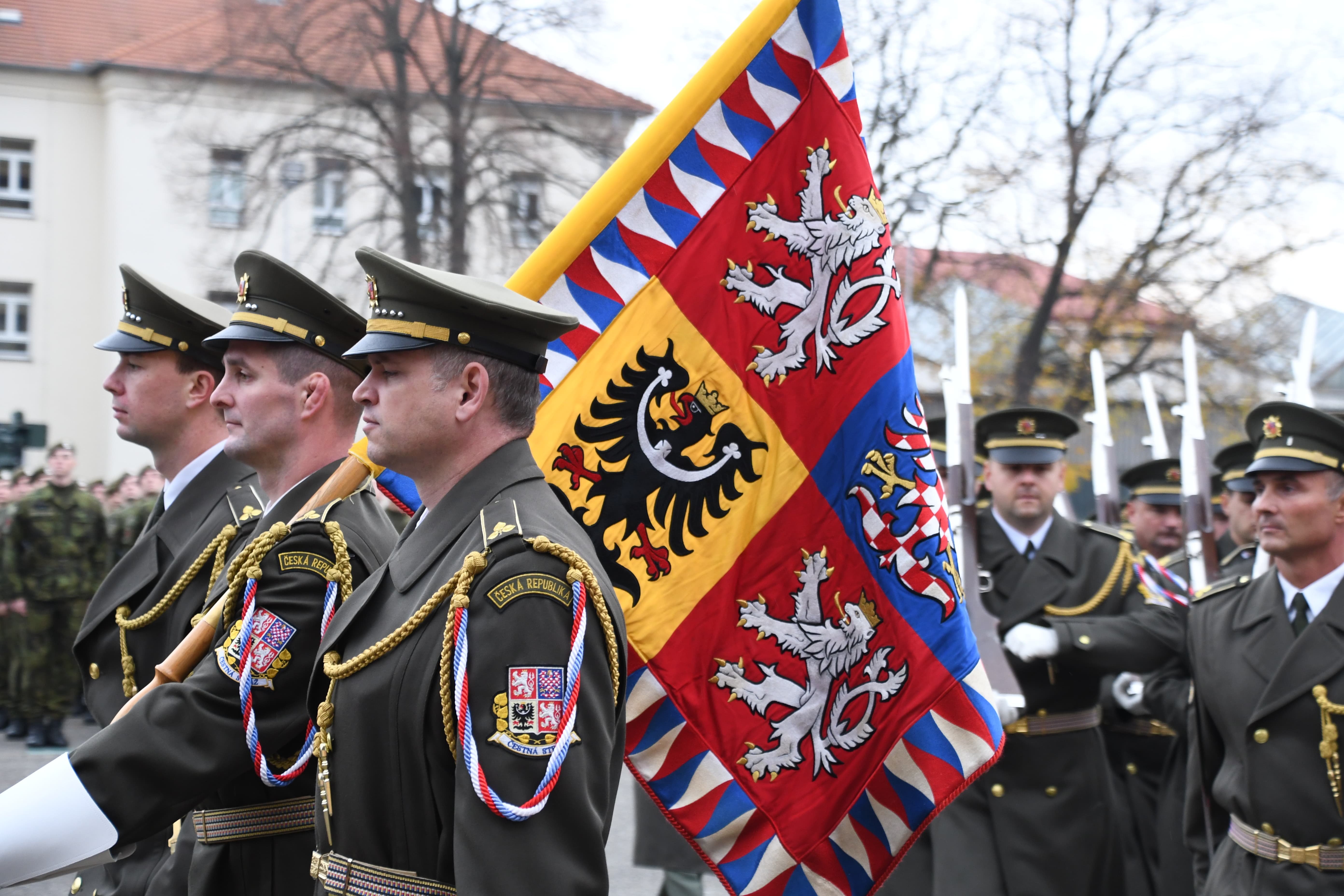 Přečtete si více ze článku Den ozbrojených sil 2025: Slavnostní připomínka odvahy, historie i modernizace armády