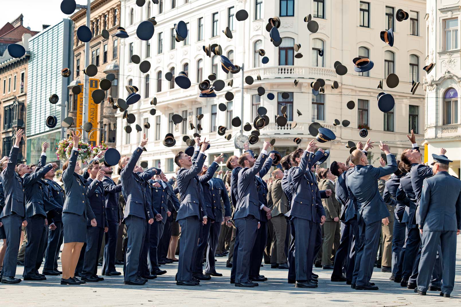 Přečtete si více ze článku Univerzita obrany vyřadila dvě stovky absolventů