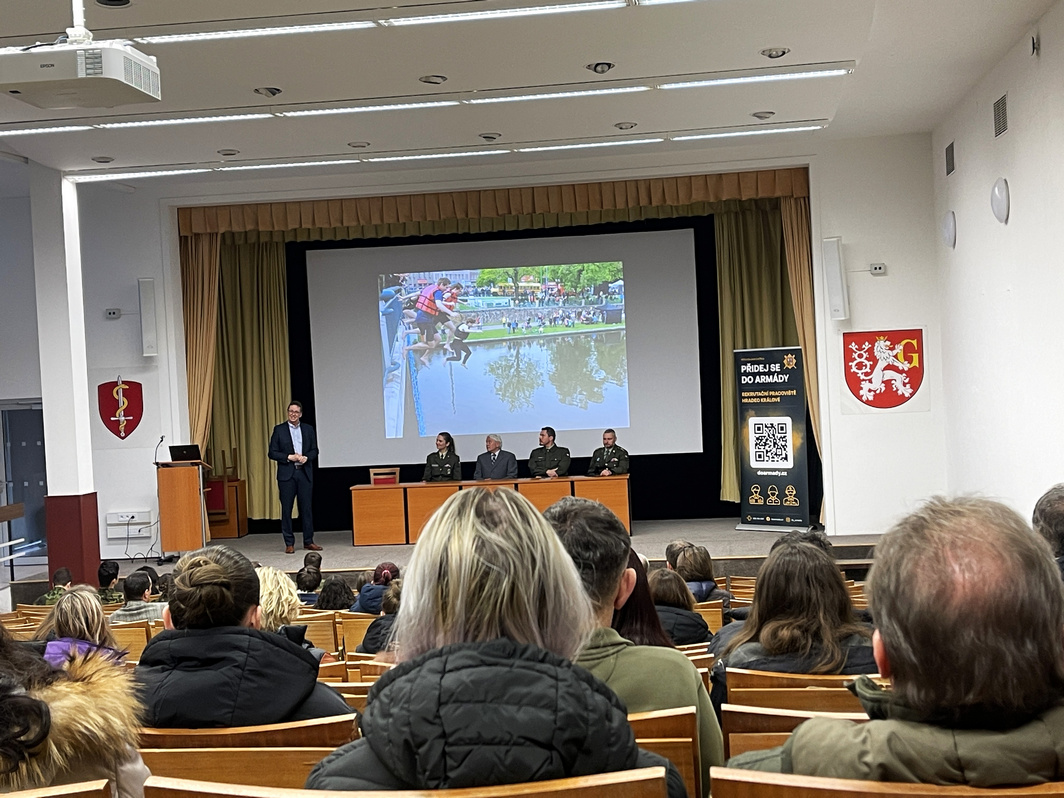 Právě si prohlížíte Den otevřených dveří Vojenské lékařské fakulty