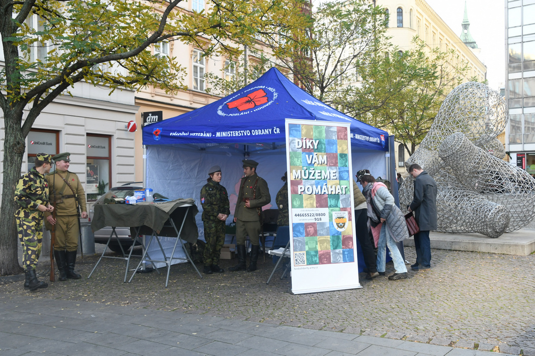 Přečtete si více ze článku Vlčí mák pro válečné veterány