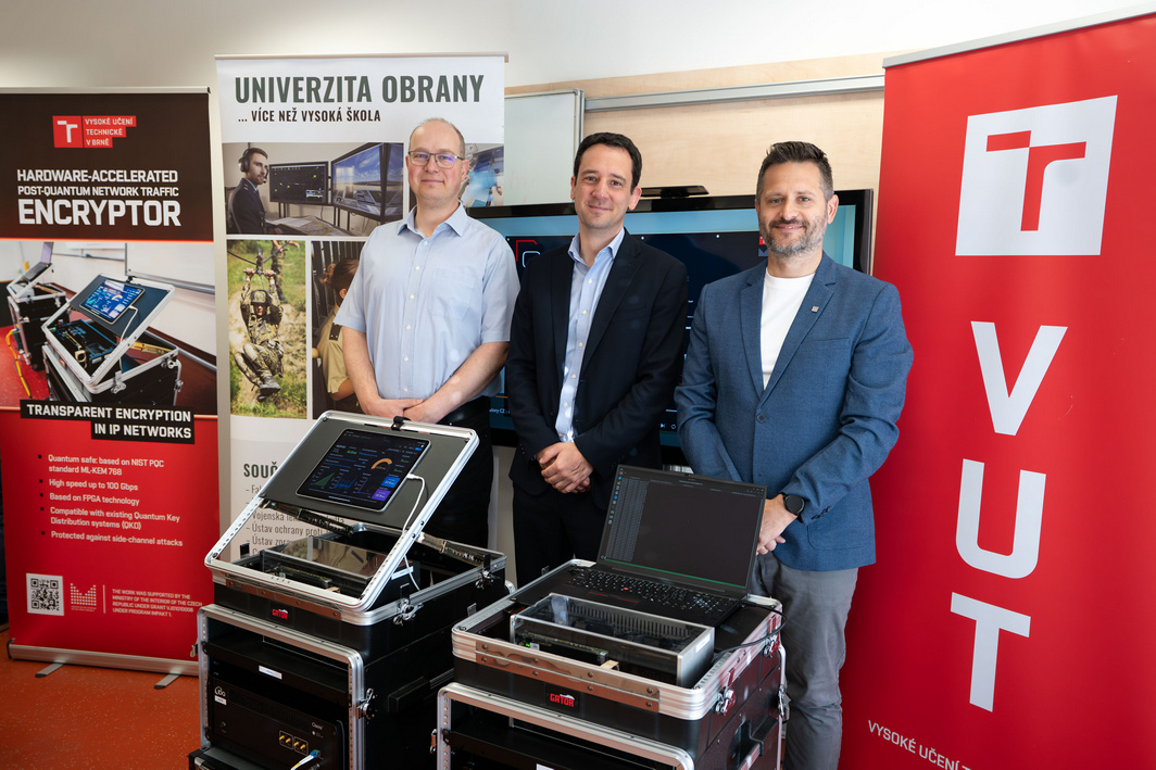 Přečtete si více ze článku Univerzita se podílela na premiérovém testu kvantového šifrování
