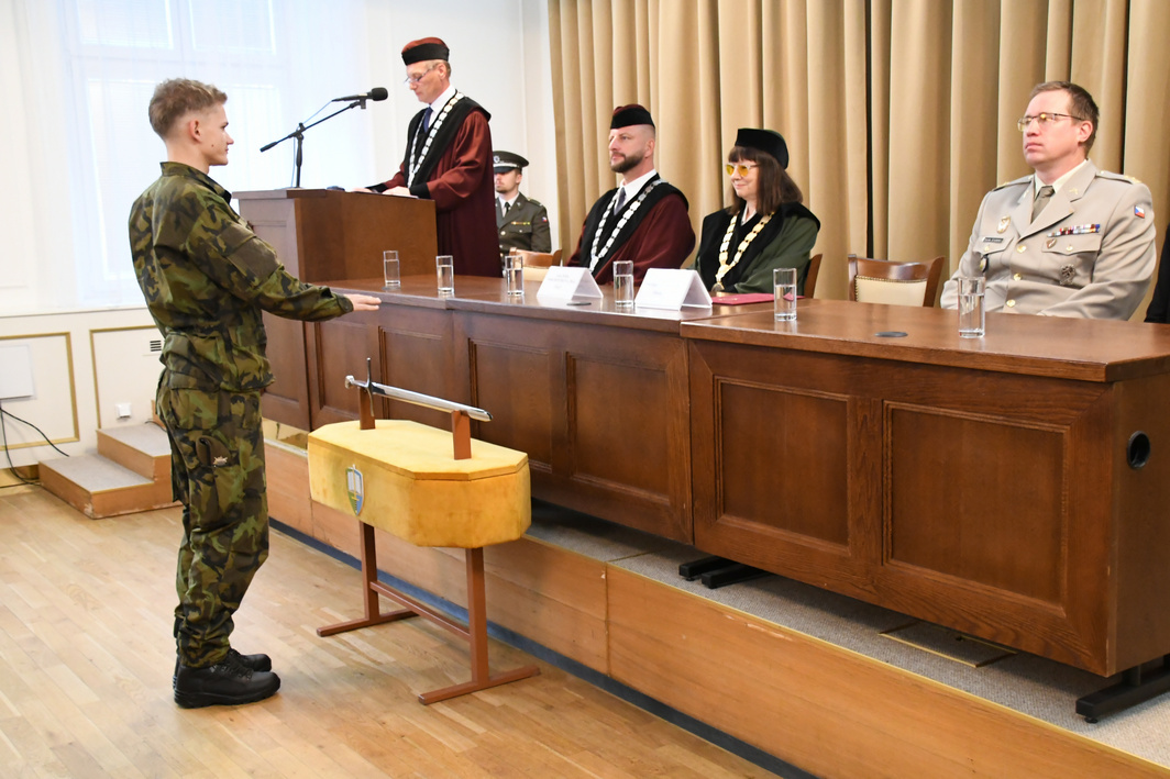 Právě si prohlížíte Imatrikulace studentů FVT